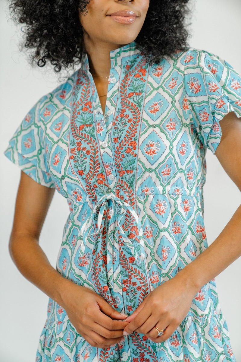 Magnolia Flutter | Aqua Splash